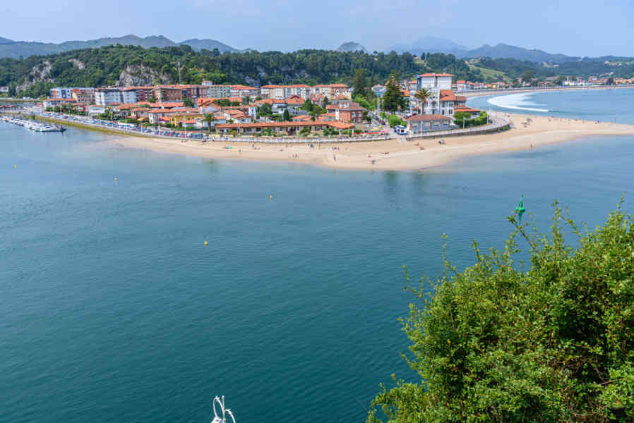 Principado de Asturias 073 - Ribadesella.jpg